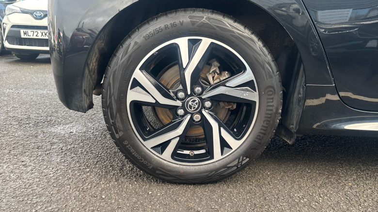 Toyota Yaris 1.5 Hybrid Design 5dr CVT Hybrid Hatchback